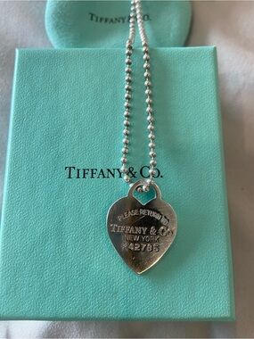 Tiffany & Co. Sterling Silver "Please Return to" Heart Tag Necklace - Silver
